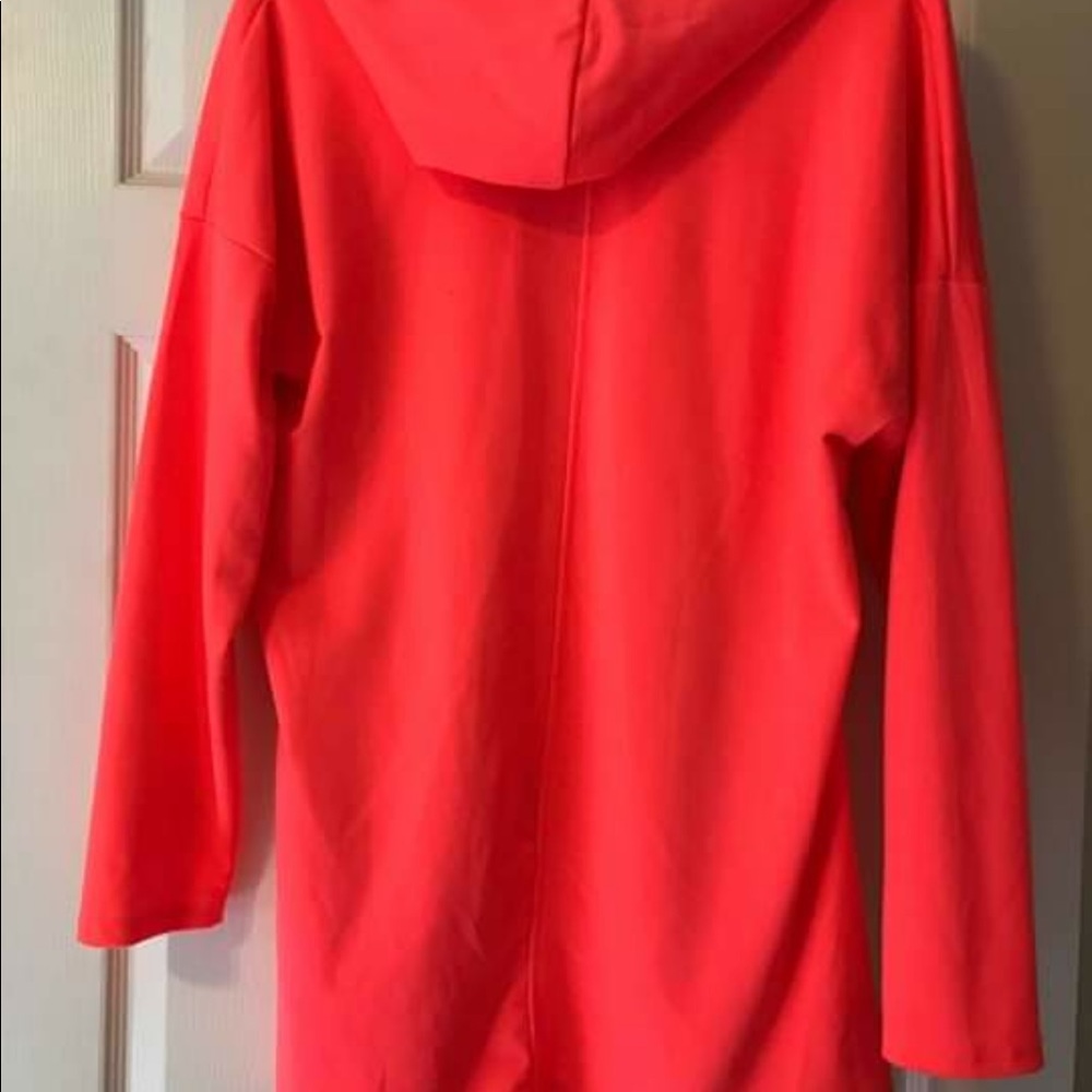 Hooded shirt